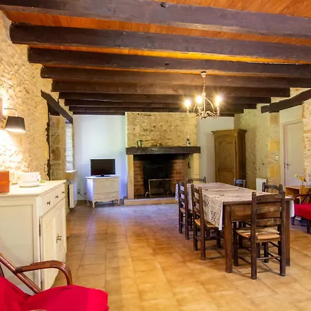 Charmante Maison En Pierres Au Coeur Du Perigord Noir, Ideale Pour Des Nature - Fr-1-616-100 Lantställe Monplaisant
